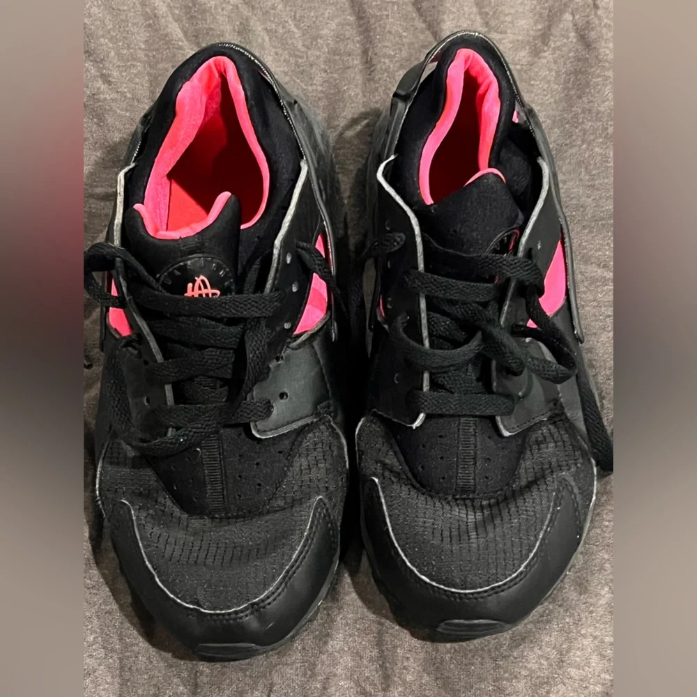 Nike Air Huarache Run Ultra GS Youth girls 7Y - Picture 1 of 9